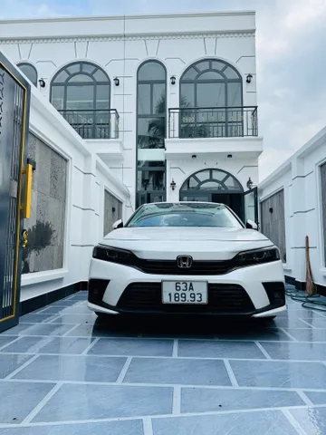 Nhà lầu mới xây dựng hẻm xe hơi 4m gần Quảng Trường Tp Mỹ Tho