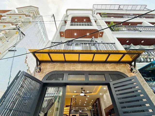 Nhà 51.2m² Phan Văn Trị, Bình Thạnh giá 2 tỷ 550. Xây 1 trệt 3 lầu, gần chợ. Hẻm 5m, sổ riêng
