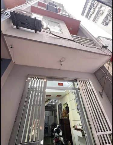 Nhà Riêng- Đường Láng- Dân Xây Chắc Chắn- Gần Ô tô- Trung Tâm Đống Đa- 35/45M2-5T- Mt3,9M
