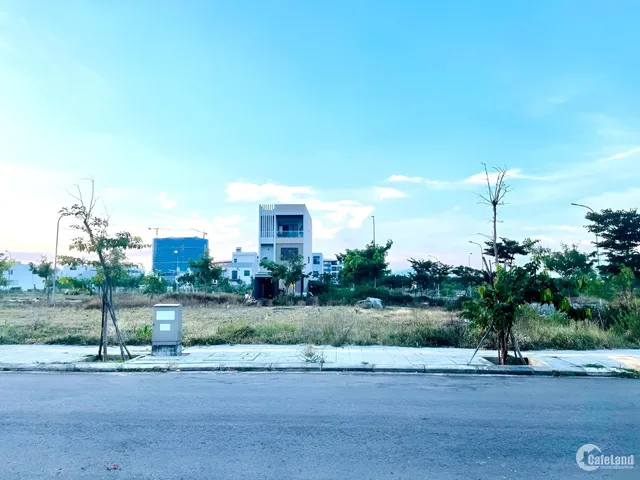 BÁN ĐÂT NAM ĐỊNH, MẶT BIỂN KINH DOANH, DỄ DÀNG KINH DOANH VỚI NHIỀU DỊCH VU CAFE, ĂN ĐÊM