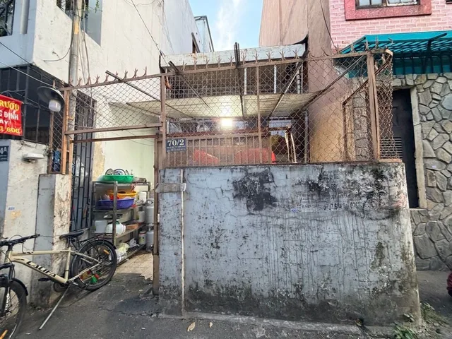 Nhà bán đinh bộ lĩnh, phù hợp xây mới, hoạt căn hộ dịch vụ