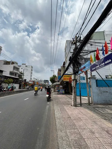 Bán Nhà 3 Tầng Quận 7, Mặt Tiền 5M, Nở Hậu, Huỳnh Tấn Phát Gần Bùi Văn Ba, Chỉ 6.9 Tỷ