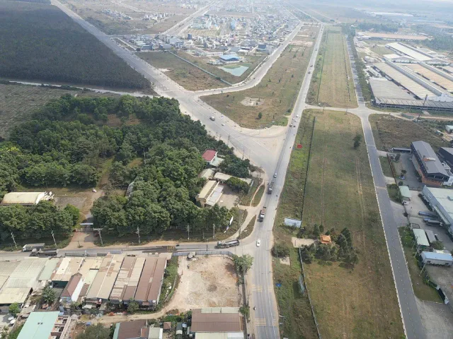 Bán đất  thổ cư đẹp góc 2 mặt tiền gần công sân bay Long Thành, Đồng Nai