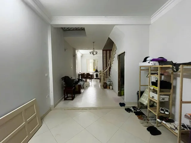 Hiếm! Cầu Giấy 48m2 lô góc, sát ô tô, tiện ích 5 sao, 12.x tỷ
