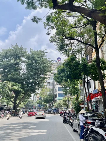 NHÀ MỚI KONG – THANG MÁY – 2 THOÁNG – GIANG VĂN MINH VIP – ĐẦU TƯ SÁNG GIÁ