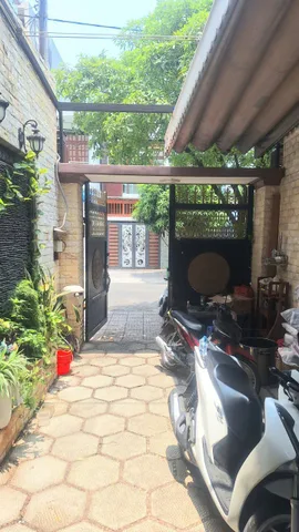 NHÀ MẶT TIỀN PHƯỚC BÌNH ( QUẬN 9 CŨ)-3 TẦNG- DIỆN TÍCH 108M2- GIÁ 12 TỶ.