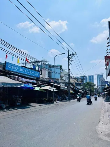Bán Nhà Quận 7, Nhà 3 Tầng Có 4 Phòng Ngủ, Giá 4.86 Tỷ. Bùi Văn Ba