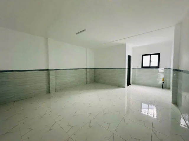 Cho thuê nhà đường lớn khu dân cư hưng phú 1 gần siêu thị go cần thơ