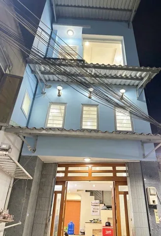 Bán nhà / Bình Long, Tân Phú - 3 tầng - (4.1x11.5) - 4 phòng ngủ - chỉ 4.5 tỷ (tl)