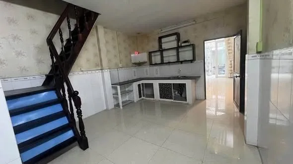 NHÀ HIẾM RỘNG RẢI HẺM TRẦN XUÂN SOẠN 66.6M2 NHĨNH 6Tỷ