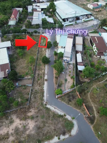 BÁN ĐẤT 2 MẶT TIỀN LÝ THỊ CHỪNG – PHÚ HÒA ĐÔNG 1tỷ9 Còn TL