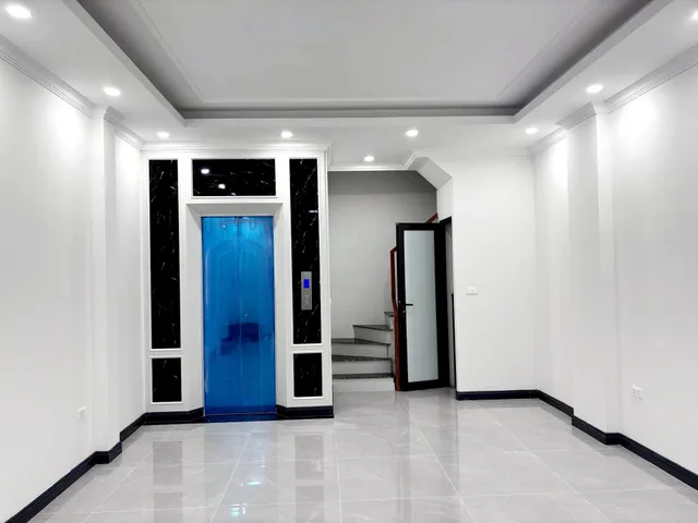 Bán nhà 54m² full thổ cư ngang 4,5m giá 16.7 tỷ tại Đường An Dương Vương Phường Phú Thượng