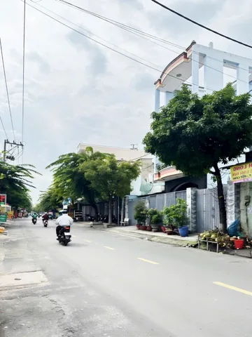 ✌️ CẠNH AEON MAILL ,CELADON - MẶT TIỀN ĐƯỜNG KDOANH ĐỈNH - NHÀ ĐÚC 4 TẦNG BTCT - 14 PHÒNG KHÉP KÍN
- Lô góc : 10x 16M VUÔNG A4
🔥GẤP PÁN GIẢM MẠNH CHỐT NHANH CÒN 7,xT🔥🔥 (A103)

Liên hệ xem ngay: 0902 106 911