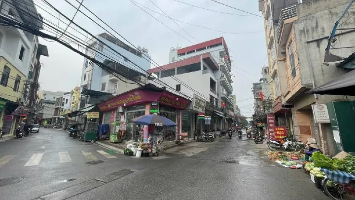 Ô tô vào đất,40m trục chính kinh doanh,gần khu công nghiệp BTL,sổ riêng,đất sạch - Kim Chung