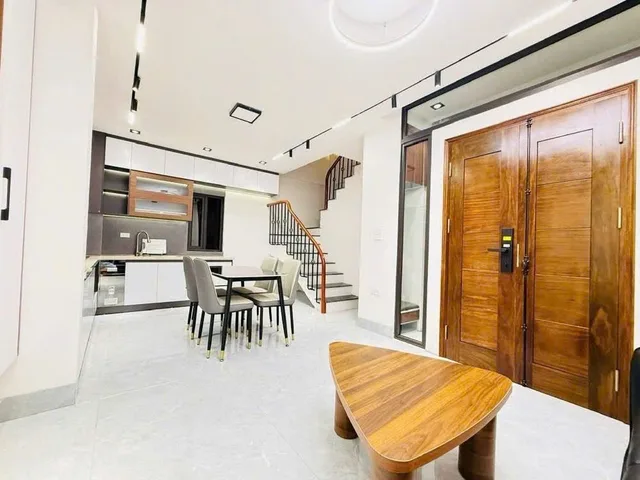 NHÀ BỒ ĐỀ 5 TẦNG, Ô TÔ ĐỖ CỔNG,  HAI THOÁNG, TẶNG  FULL NỘI THẤT CAO CẤP !