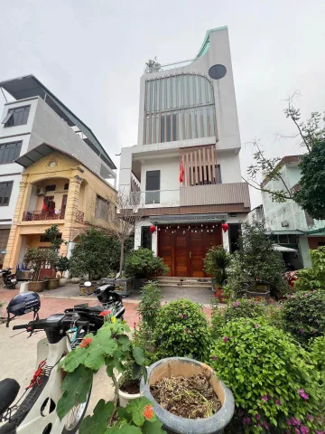 Đất đẹp- View Hồ- Ô Tô thông cực hiếm mảnh đất sót lại ngay Phường bồ Đề cực rẻ