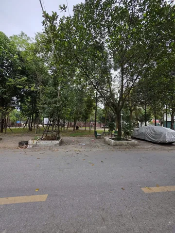 Bán đất nhìn vườn hoa đồng quán khả lễ dãy F. Diện tích 81m mặt tiền 4.5m hướng đông bắc. Làn 2 đường lý quốc sư. Phường võ cường tỉnh bắc ninh