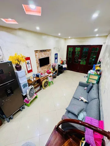 Bán nhà gần Hồ, 34m, oto đỗ cửa, mặt ngõ thông, kinh doanh đỉnh, 8,8 Tỷ