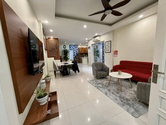 Cho Thuê Biệt Thự Ngõ 209 Đội Cấn 100M² ( Xây Dựng 70M² 5 Tầng 5 Ngủ Full Đồ - 50M Ra Phố - Giá Thuê 34tr