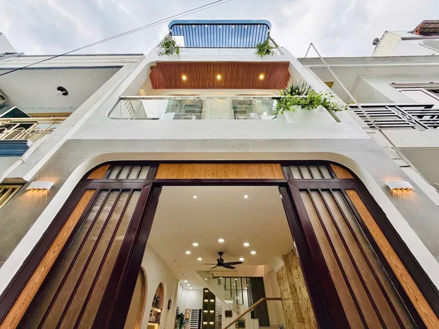 Duy nhất 1căn nhà gần Chợ Bà Chiểu, 42m2, hẻm 5m - Giá 2tỷ940, Nguyễn Huy Lượng, P14, Bình Thạnh