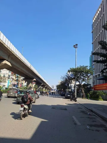 Vừa ở vừa kinh doanh, sát phố Nguyễn Trãi 
Giá nhỉnh 8 tỷ
