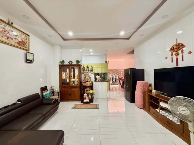 + Bán nhà 105m² 8m x 14m x 4 Tầng giá : nhỉnh 10.tỷ  tại Đường số Đặng nguyên cẩn ,P phú lâm