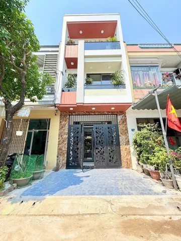 Bán Siêu phẩm nhà 3 Tầng full nội thất mặt tiền Dương Đức Hiền