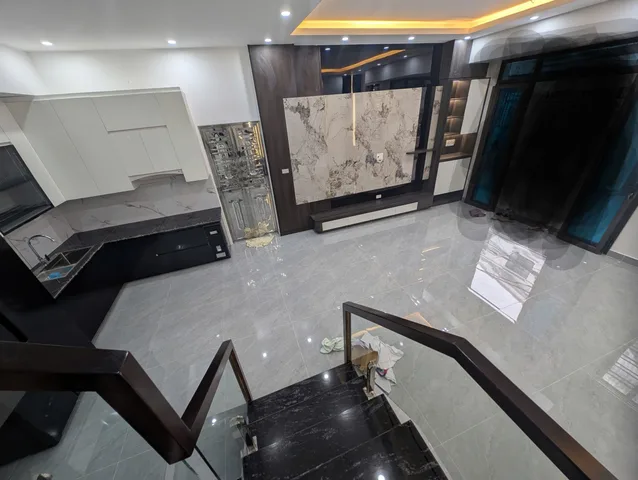 N5493. Cho thuê nhà khu Văn Cao - Hải Phòng mới tinh lô góc thoáng - 5 ngủ sạch sẽ