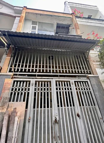 Nhà cạnh Bx Miền Tây, Khu Tên Lửa: 2 tầng 40m2, hxh, chỉ 4 tỷ