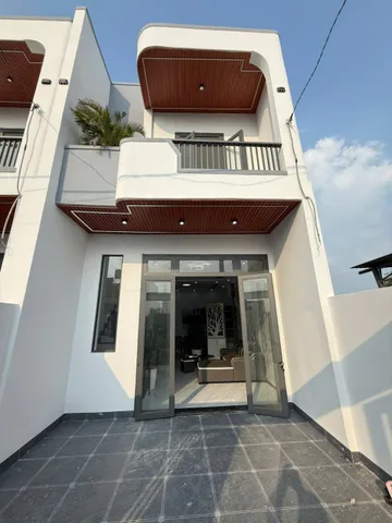 NHÀ LẦU MỚI HOÀN THIỆN SỔ HỒNG RIÊNG THỔ CƯ TRONG KHHU DÂN CƯ