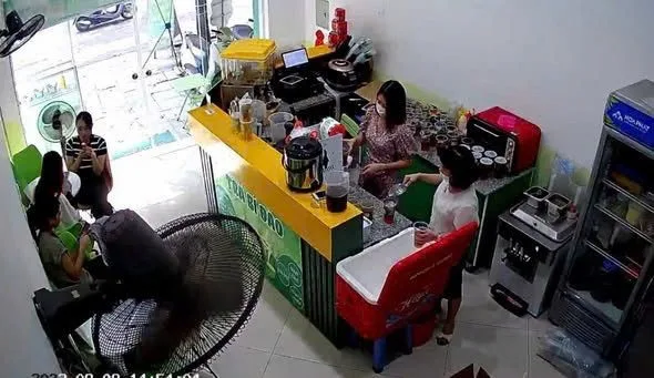 Vì lý do không có thời gian quản lý, mình cần sang nhượng lại quán Trà Bí Đao Cát Tiên  181 XUÂN THUỶ