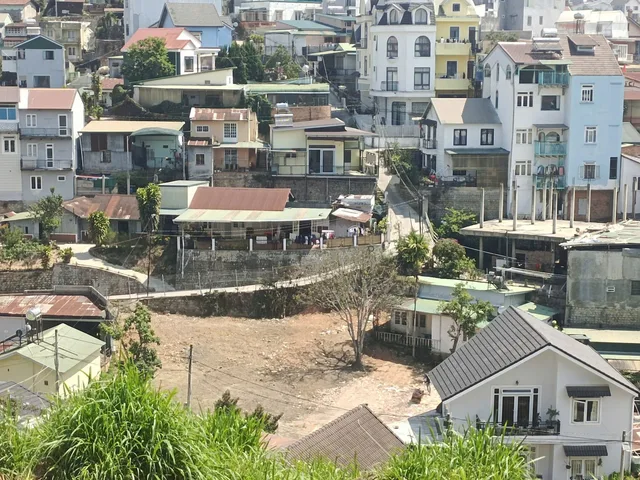 Bán đất view suối xuân an p3-đà lạt - DT: 962m - giá : 21 tỷ