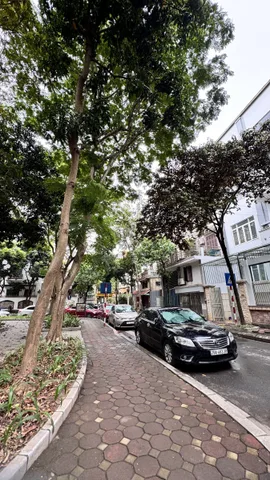 12 tỷ Lương Thế Vinh thang máy 4 tầng 70 m ra ô tô 20 m.