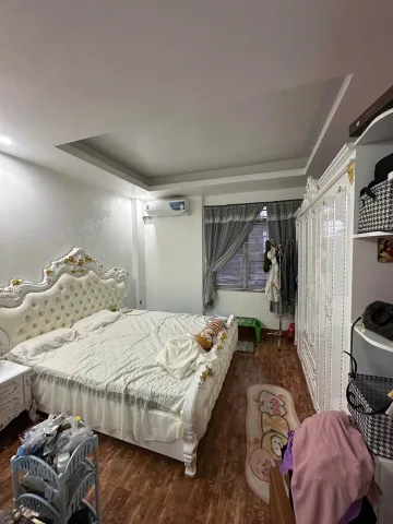 Nhỉnh 15 tỷ nhà Dịch Vọng 42m2x6T, ngõ ô tô thông, gần cv Cầu Giấy