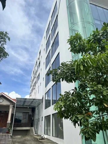 🔥 CHO THUÊ TÒA NHÀ 2 MẶT TIỀN 4.200M² ĐT743B - DĨ AN 🔥
1 HẦM + 1 TRỆT + 4 LẦU + SÂN THƯỢNG | 24 PHÒNG | 3 THANG MÁY | 100K/M² TL

Tòa nhà văn phòng 2 mặt tiền ĐT743B, P.Tân Đông Hiệp, TP Dĩ An, Bình Dương.

✅ VỊ TRÍ 2 MẶT TIỀN:
   - MT1: Đường ĐT743