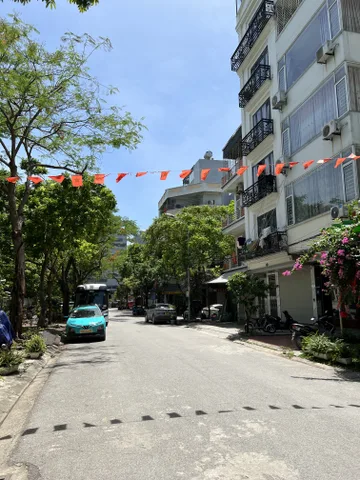 Bán nhà đường 19/5 View hồ Văn Quán 60m² 5 tầng - Kinh doanh đỉnh - Vị trí vàng - ô tô ngủ trong nhà