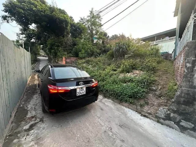 BÁN ĐẤT SAU SÂN VẬN ĐỘNG HÀ LẦM,HẠ LONG
