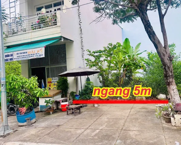 Lô đất mặt tiền đường Số 7 rộng 17.5m - TĐC Hòn Rớ 2 nhánh sông 

📐Diện tích: 75m2 ngang 5m 
• Hướng : Tây nam 
📕Pháp lý sổ đỏ - xây dựng tự do
• Đường nhựa rộng 17.5m
📌Khu vực an ninh - Hạ tầng đẹp, hoàn thiện

💰💰Giá bán: 5tỷ 650triệu 
( Bao thu