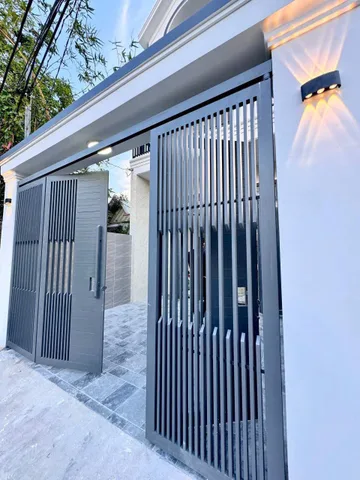 Bác em Bộ Đội về hưu Bán lại nhà ngay cây xăng 75 Đồng Khởi có sổ thổ cư