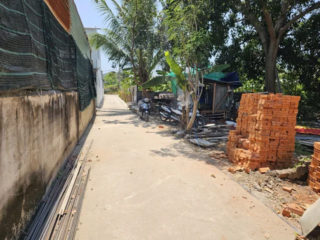 😍 Đất Đẹp - Full Thổ Cư - Phước Trung, Phước Đồng - Nam Nha Trang. Hẻm Đỗ Xuân Hợp 

   • DT :  109.9m2 ( Ngang 5m )
   • Đường 3m - khu dân cư hiện hữu, an ninh tốt. Gần các khu du lịch lớn.
 
   • Gả nhanh 1 tỷ 850tr Có bớt 
_________[
Alo Nguyên