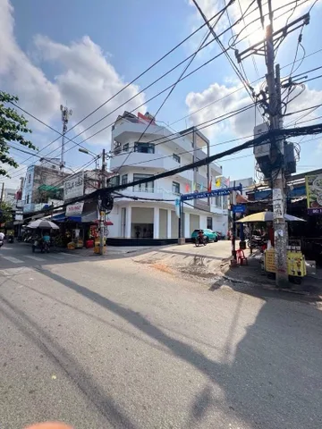 Nhà 2 tầng mới đẹp, ngay chợ Gò Xoài,hẻm xe hơi,4tỉ x