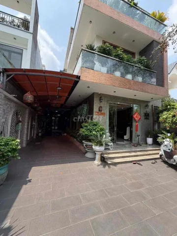 Gấp Gấp , Biệt thự Phú Hoà cách Lê Hồng Phong 100m. 3 tầng 5pn