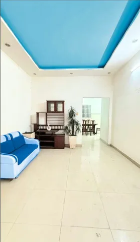 Ngang 7m đã h.i.ế.m lại còn nở hậu, dài 11m, đúc 2 lầu, cách 10m ra MT đường, nằm ngay trung Tân Bình. Zá 5.Đ. (270)

📞 Liên hệ xem ngay:
OCHÍNOHAI
1O6
CHÍN11