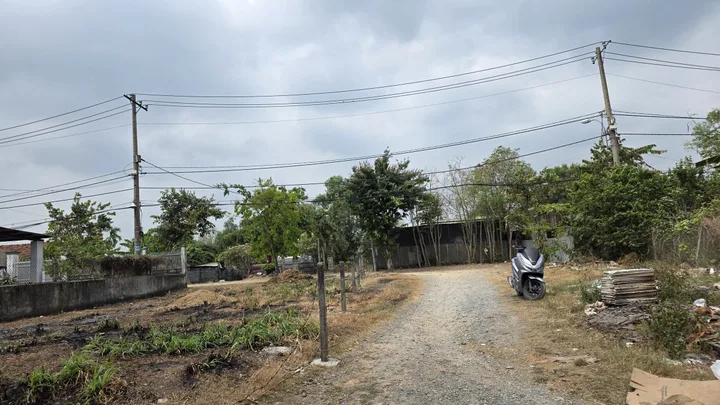 🟥Bán đất Tân Thới Nhì gần Vành Đai 3, VinHomes tổng 2500m² có sẵn 400m² thổ cư giá 25ty990 Xã Xuân Thới Sơn