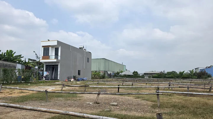 🟥Bán đất giá rẻ làm nhà vườn, kho xưởng, nhà trọ 510m² có sẵn 330m² thổ cư ngang 8,5m giá 8.9 tỷ tại Xuân Thới Sơn