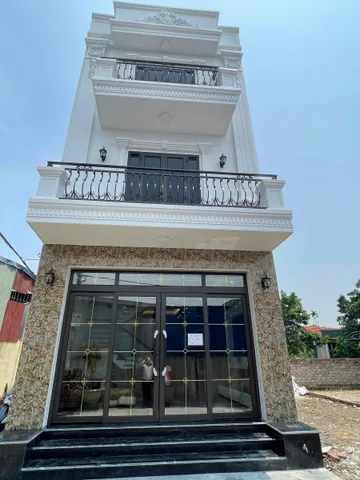 🌈🌈Nhà 3 tầng TDP Kiền Bái P.Thiên Hương
L/h:076.231.9990 em Thúy 
 hoàn thiện full nội thất,căn góc đường thông oto chạy vòng quanh.

👉Diện tích : 60m ngang 5

👉Cách chợ,trường học,uỷ ban vài phút di chuyển 

👉Giá chỉ 2tỷ8xx