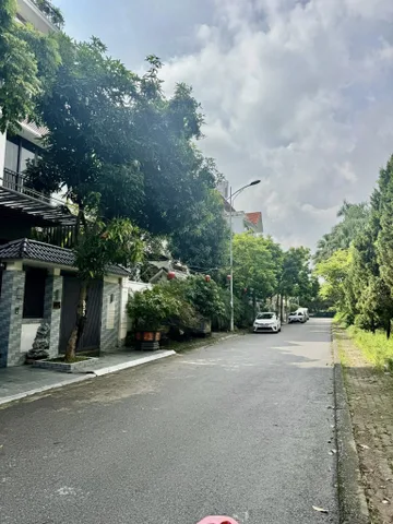 BÁN BIỆT THỰ KĐT XA LA. 230M2 - 4 TẦNG. MT 11M. NỘI THẤT CAO CẤP