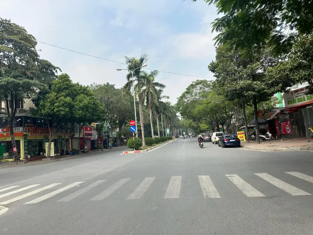 BÁN BIỆT THỰ KĐT VĂN QUÁN. 235M2 - 4 TẦNG. MT 10M. KHU HIẾM NHÀ BÁN.