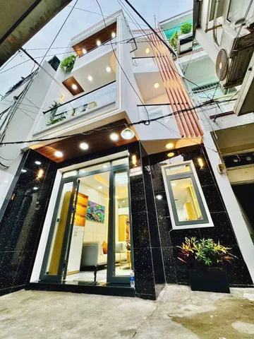 Siêu phẩm nhà gần MT Hoàng Hoa Thám, P.5, Q. Bình Thạnh – 47m2 giá 2tỷ735r. Sổ chủ giữ.