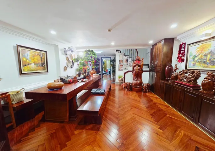 BÁN BIỆT THỰ CỔ LINH 80M2- 7 TẦNG- ĐẲNG CẤP THƯỢNG LƯU- 3X TỶ